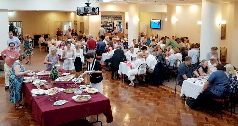 Рождественский обед в сиднейском Русском клубе